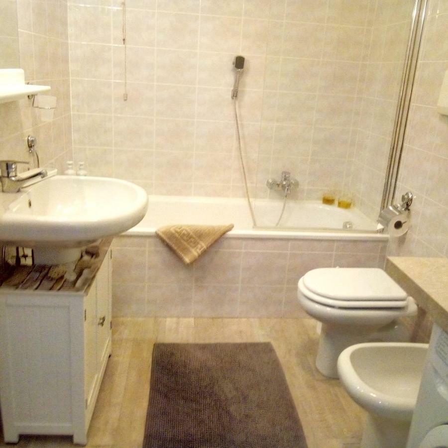 Casa Akira Apartment Riva del Garda Bagian luar foto